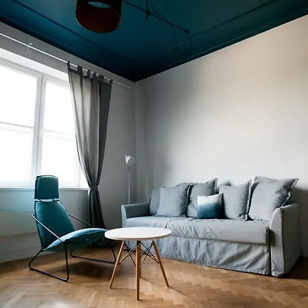Beyond Lazarza Apartment