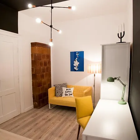 Beyond Lazarza Apartment